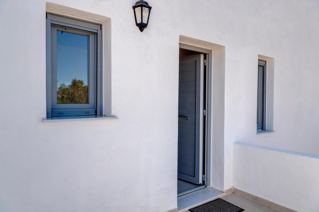 Chrysonisos Suites With Sunset & Seaviews Near Kini מראה חיצוני תמונה