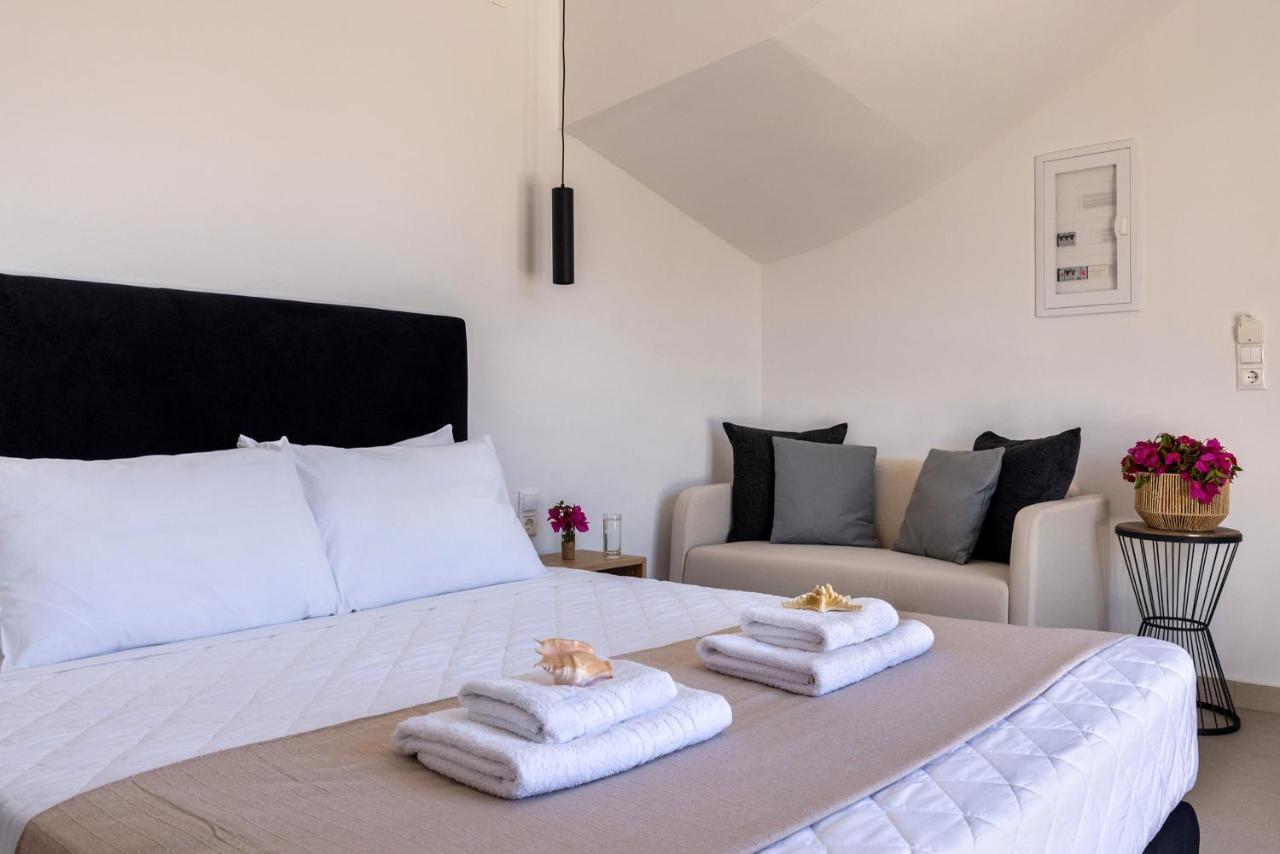 Chrysonisos Suites With Sunset & Seaviews Near Kini מראה חיצוני תמונה