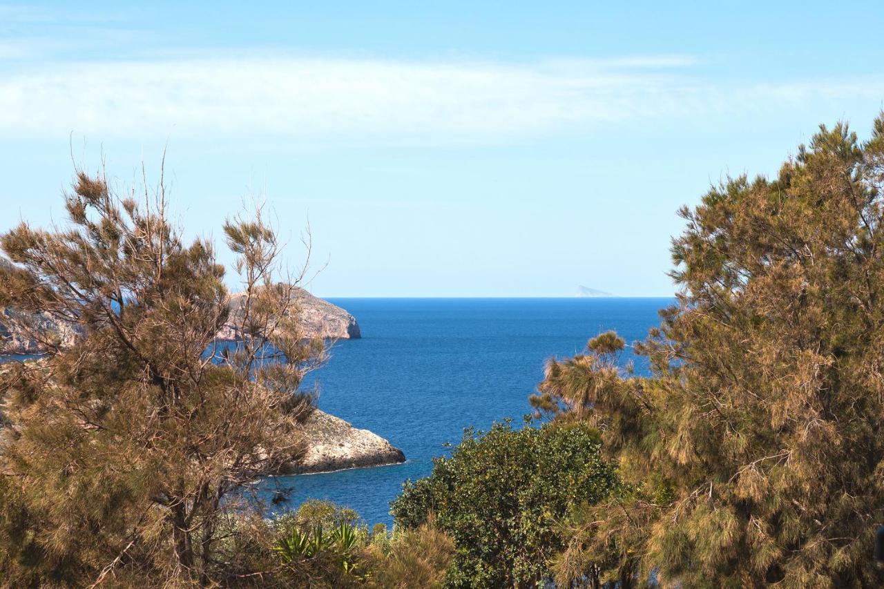 Chrysonisos Suites With Sunset & Seaviews Near Kini מראה חיצוני תמונה