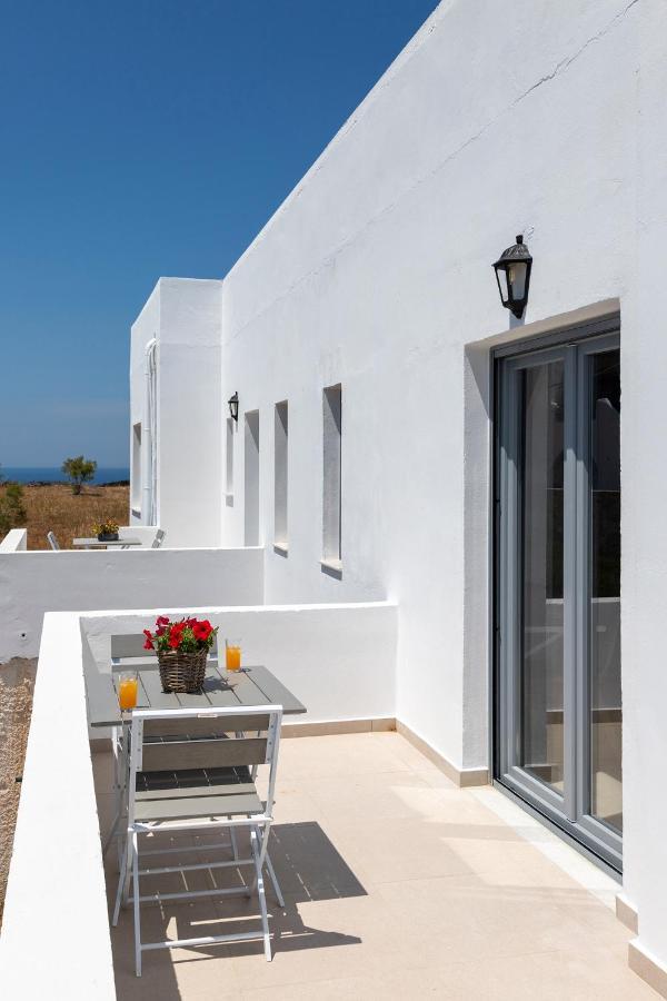 Chrysonisos Suites With Sunset & Seaviews Near Kini מראה חיצוני תמונה