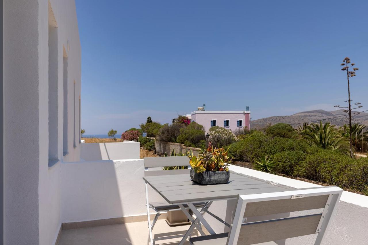 Chrysonisos Suites With Sunset & Seaviews Near Kini מראה חיצוני תמונה