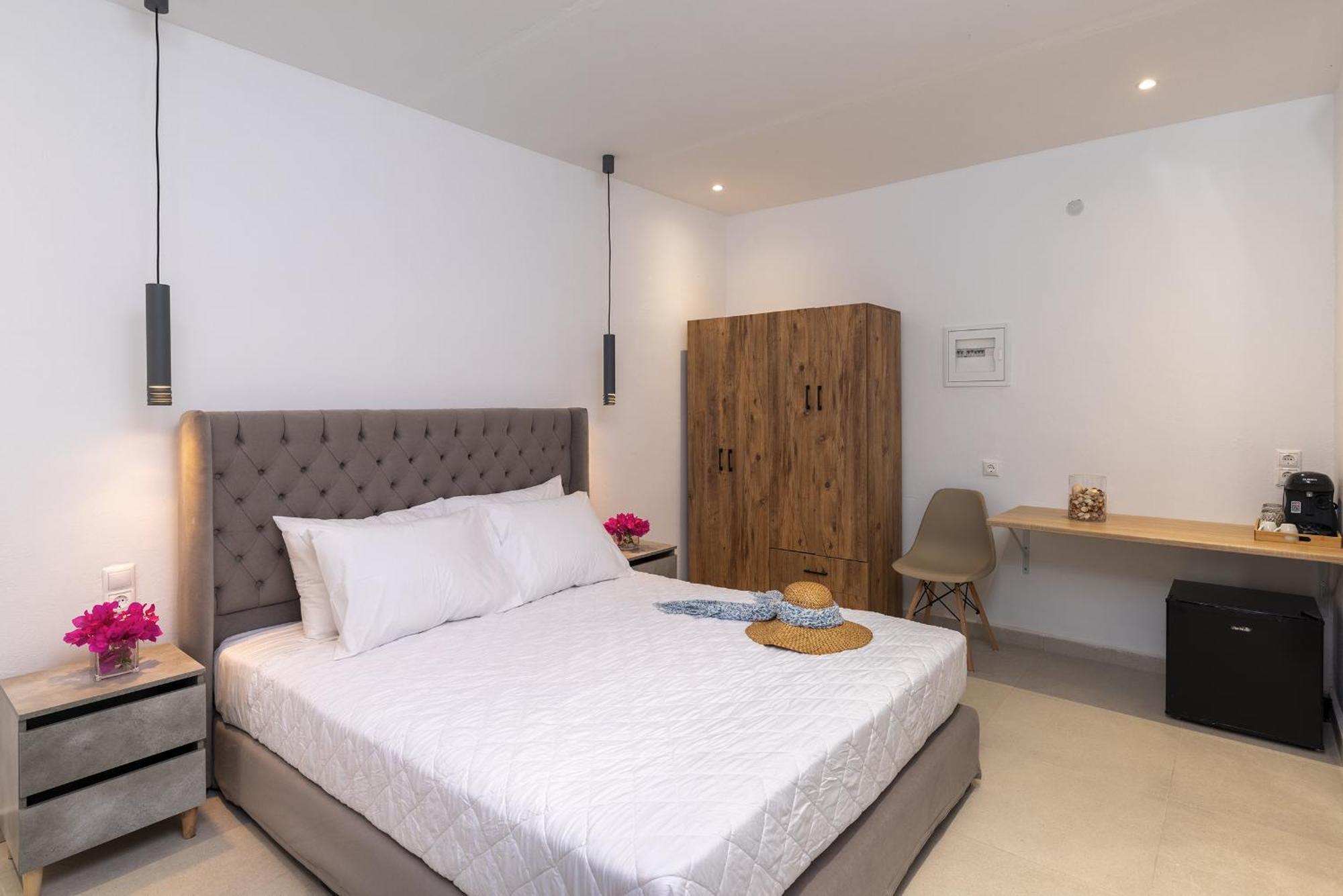 Chrysonisos Suites With Sunset & Seaviews Near Kini מראה חיצוני תמונה